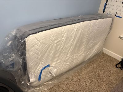 Serta Classic Twin XL Mattress - Plastic Wrapped