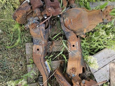 1986 Ford F-250 Dana 44HD TTB Front Axle Assembly – 4x4 – 8 Lug - $450 OBO