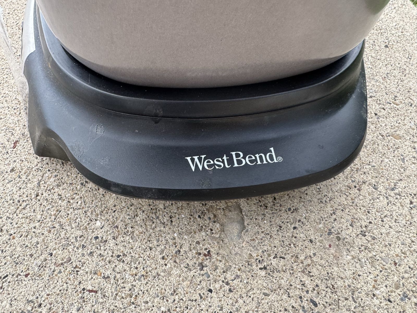 Main image 4