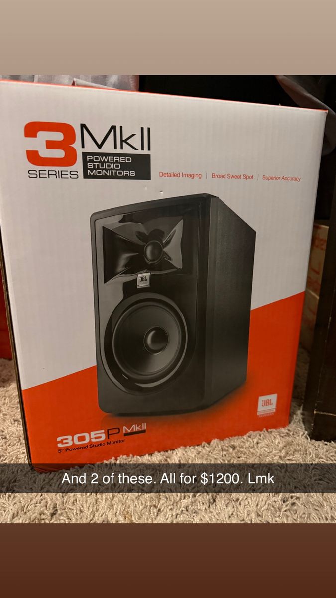 2 JBL powered studio monitors