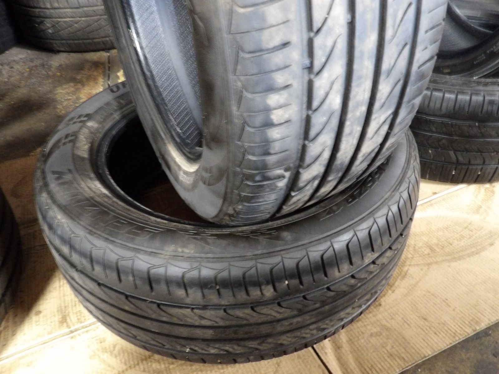 235/55R17 SENTURY UHP PAIR OF TWO USED TIRES