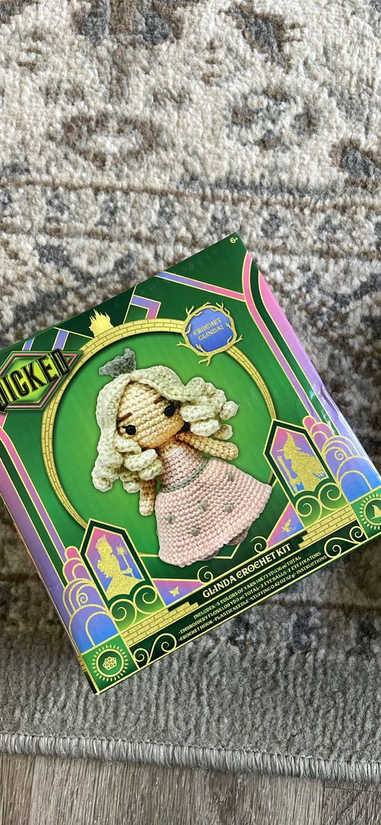 Wicked - Glinda - Pink Witch - Crochet Kit