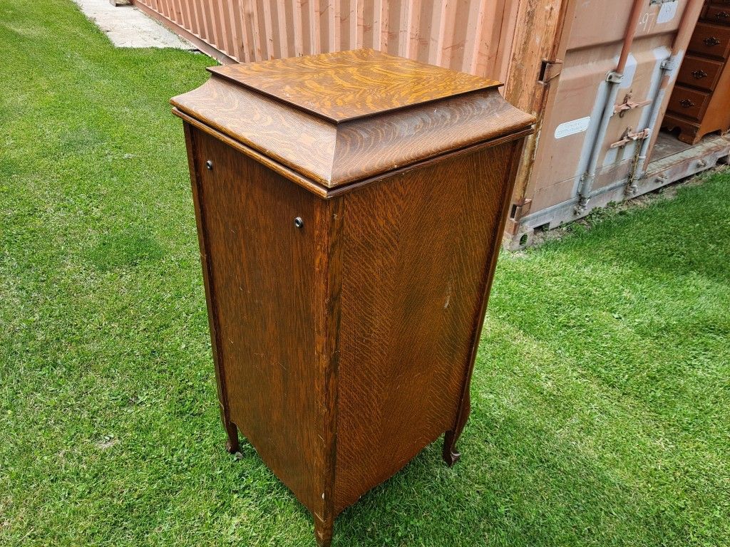 Main image 11