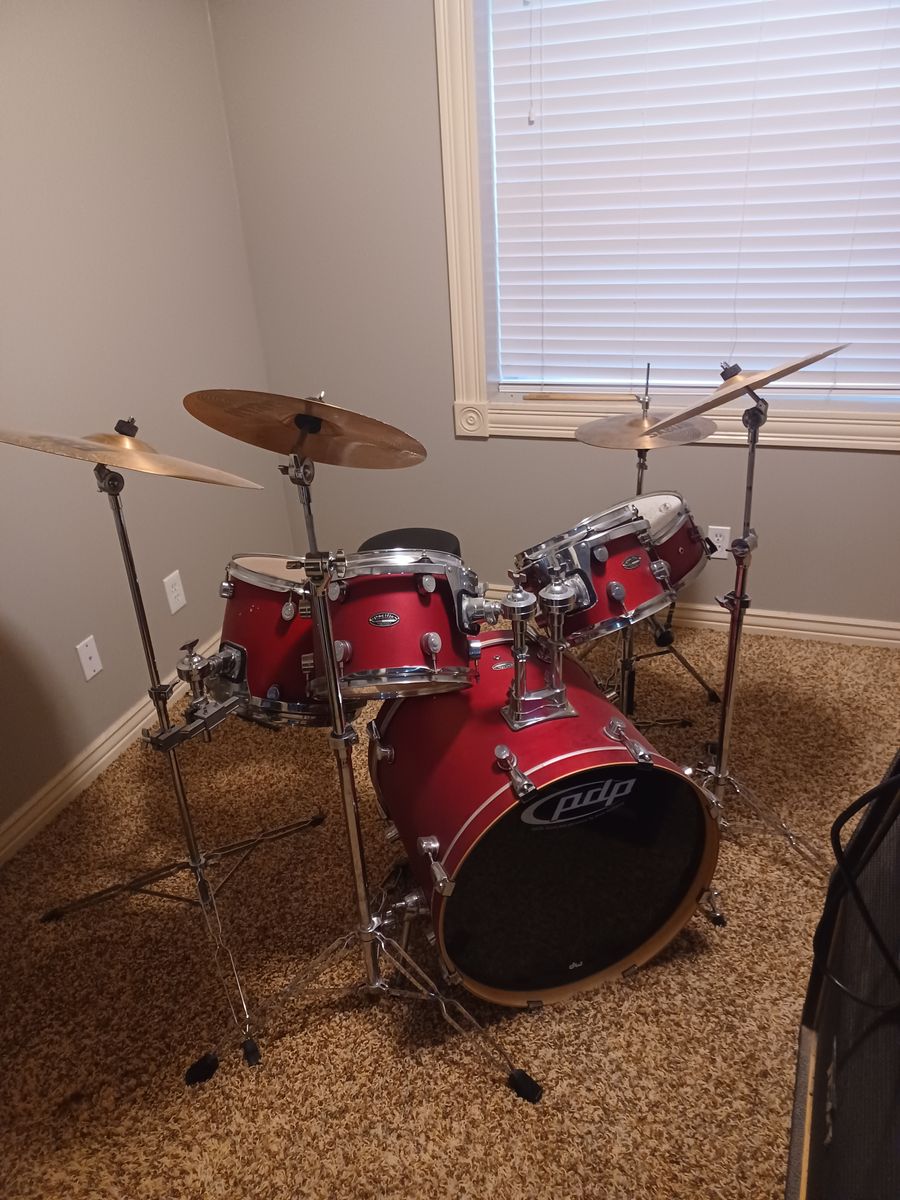 PDP Pacific Drum set.