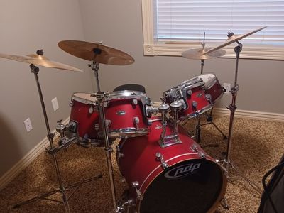 PDP Pacific Drum set.