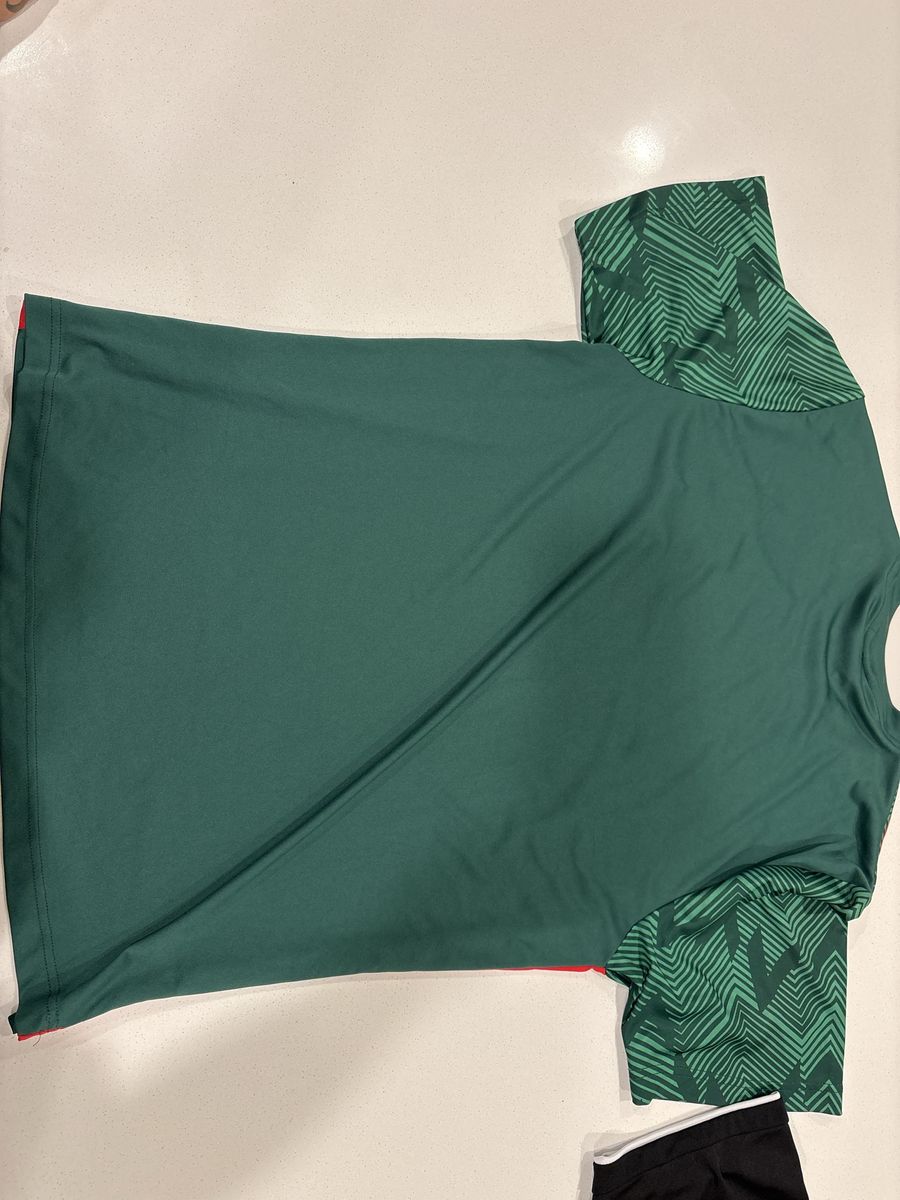Main image 6