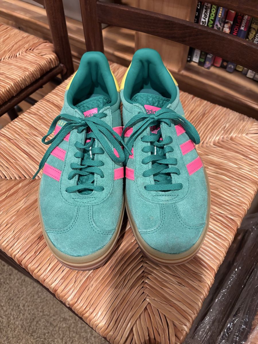 Women’s Adidas Gazelle Platform Sneakers Size 7 Green/Pink