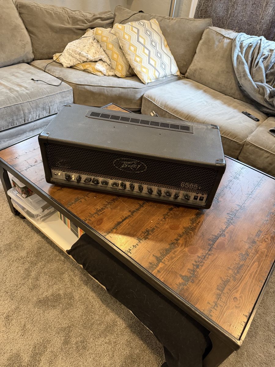 Peavy 6505+ amp head