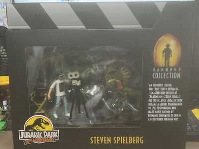 SDCC Jurassic Park Hammond Collection Steven Spielberg and Dilophosaurus Set SEALED *2 AVAILABLE*