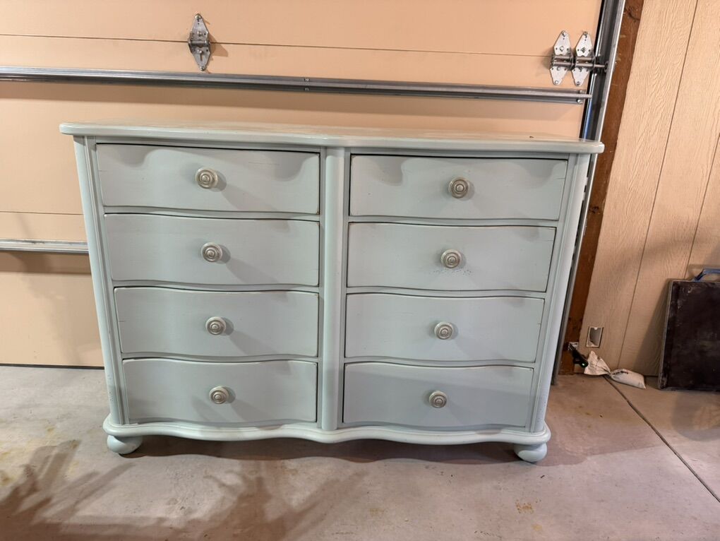 Stanley Solid Wood 8 Drawer Craftsman Dresser