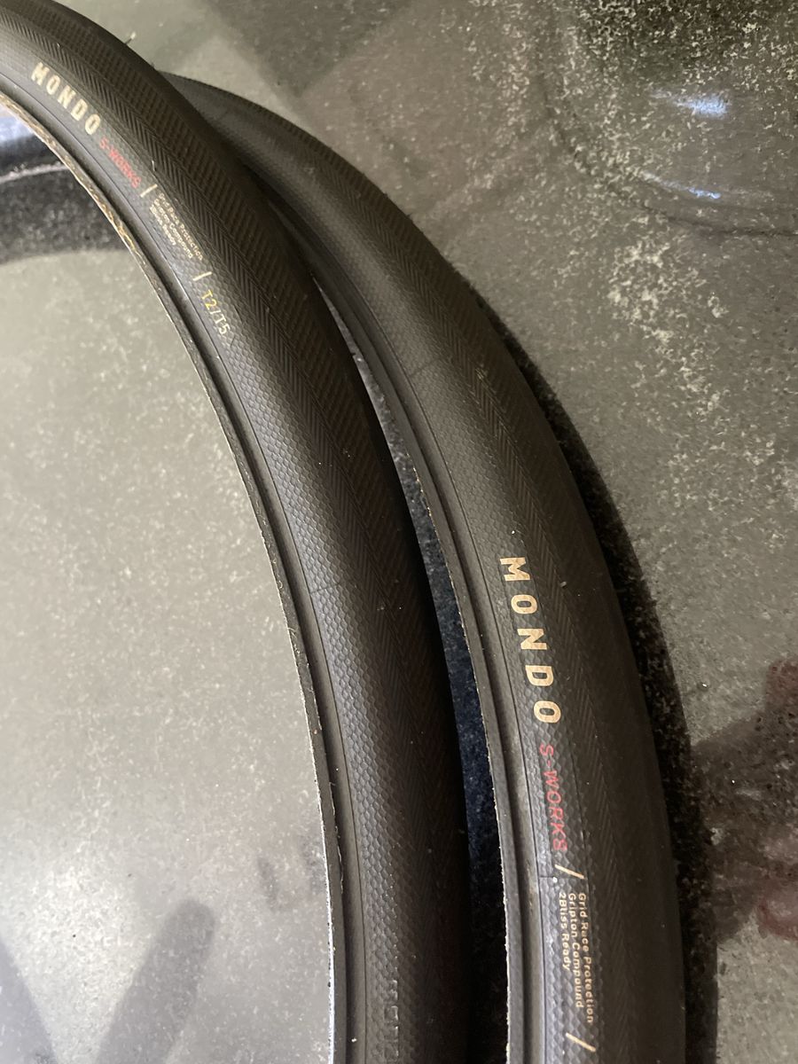 Mondo S-works 33mm (pair)