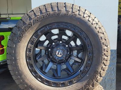 Fuel Covert 20x10 Wheels & 35” Tires – Duramax Silverado Sierra 2500HD 3500HD