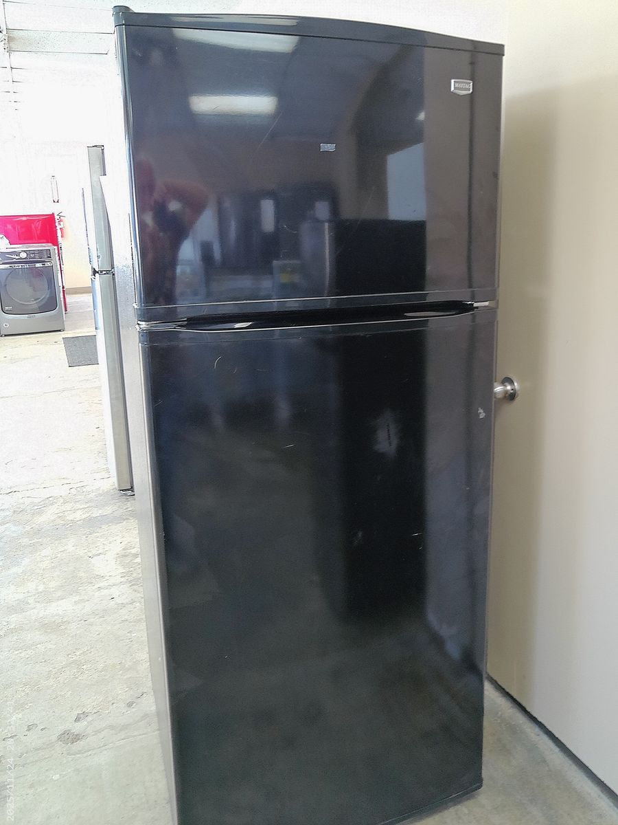 18 cf Top Freezer Refrigerator~90 Day Guarantee~28 Inch Wide