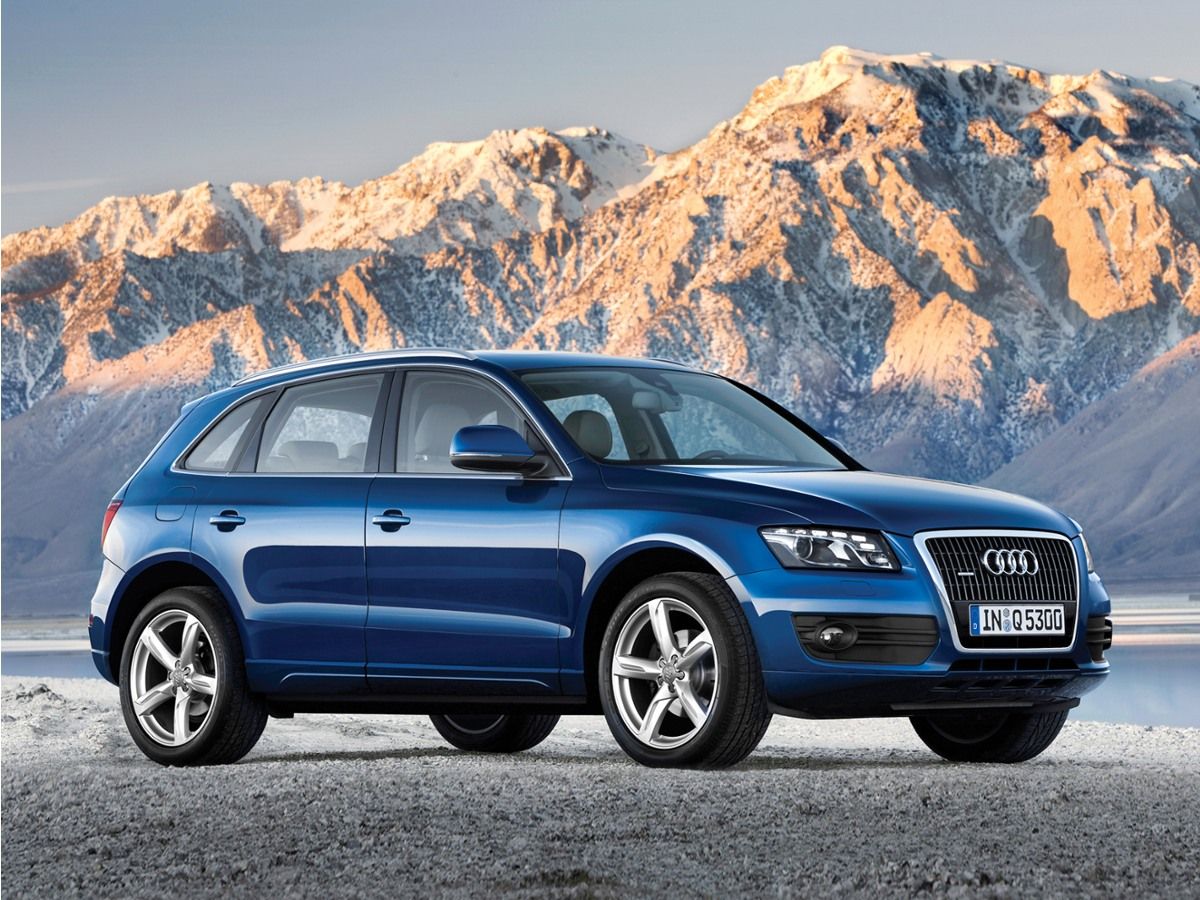 2011 Audi Q5 2.0T quattro Premium Plus