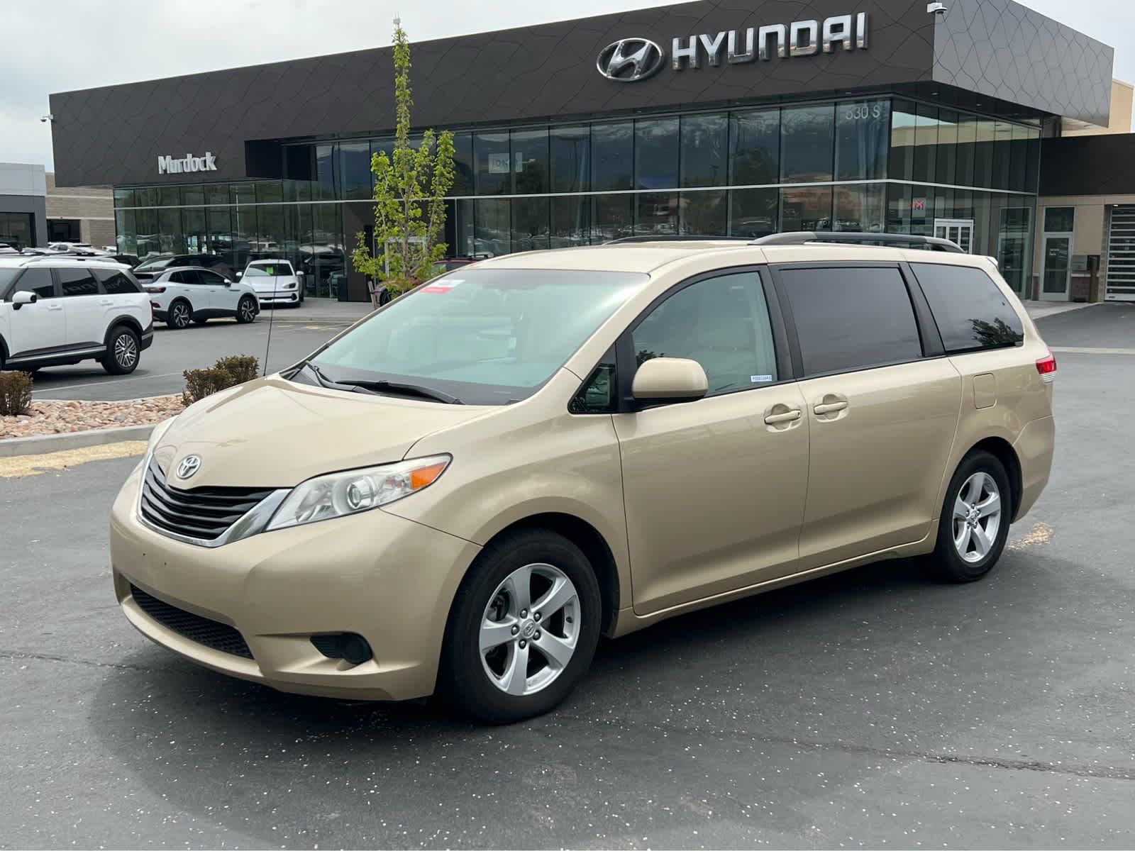2011 Toyota Sienna LE 8-Passenger