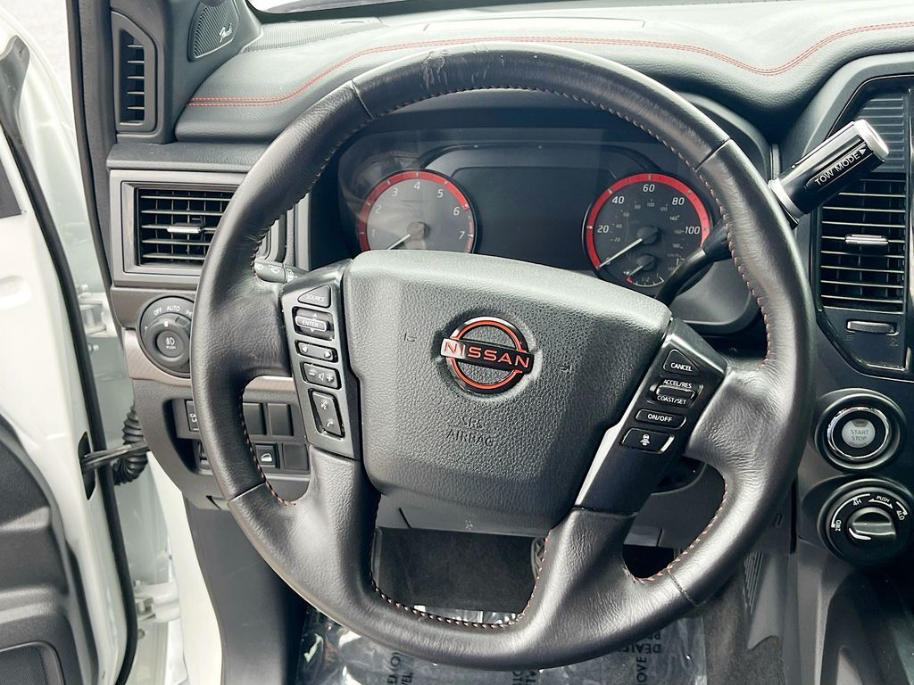 Main image 11