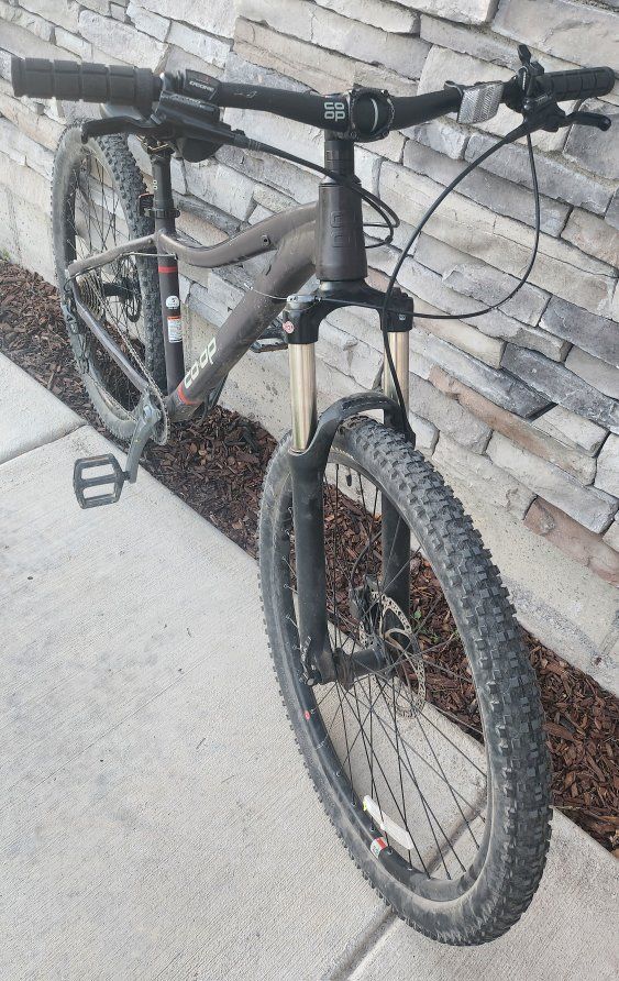 Co-op DRT 1.2 Mountain Bike Hardtail