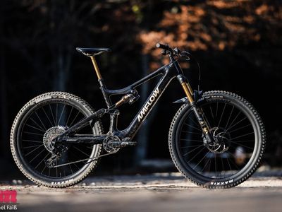 Amflow PL Carbon Pro Medium