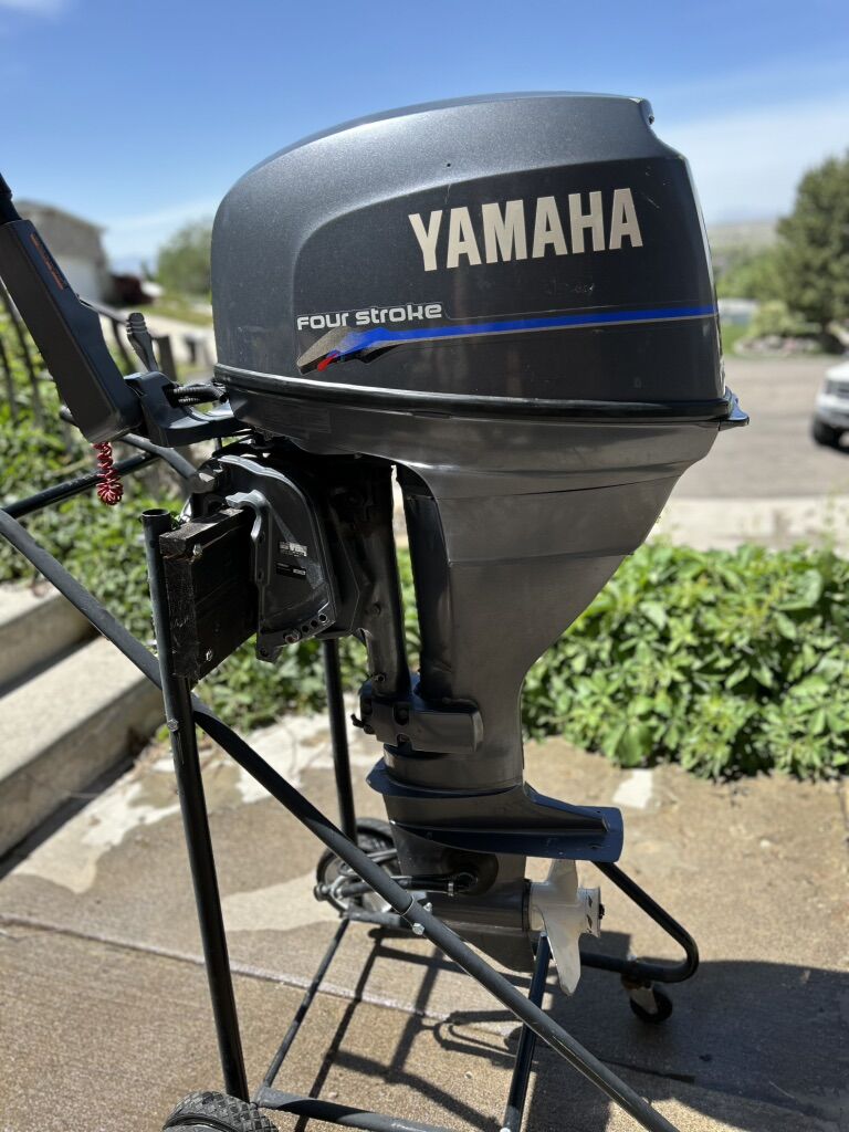 Yamaha 25 HP Outboard Motor 4 Stroke