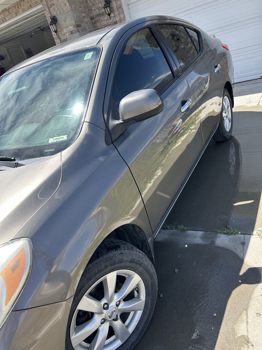 2014 Nissan Versa 
