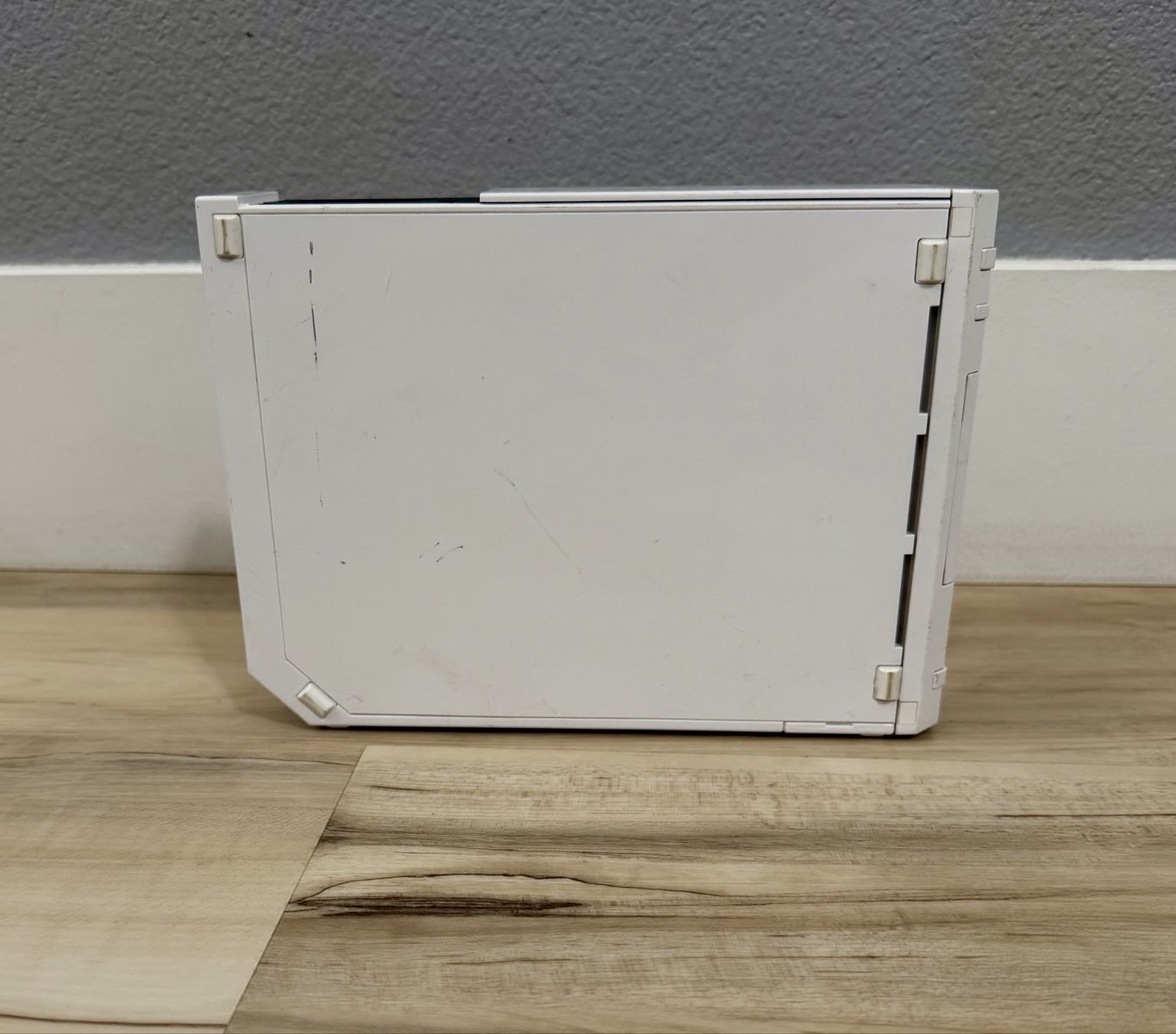 Main image 8