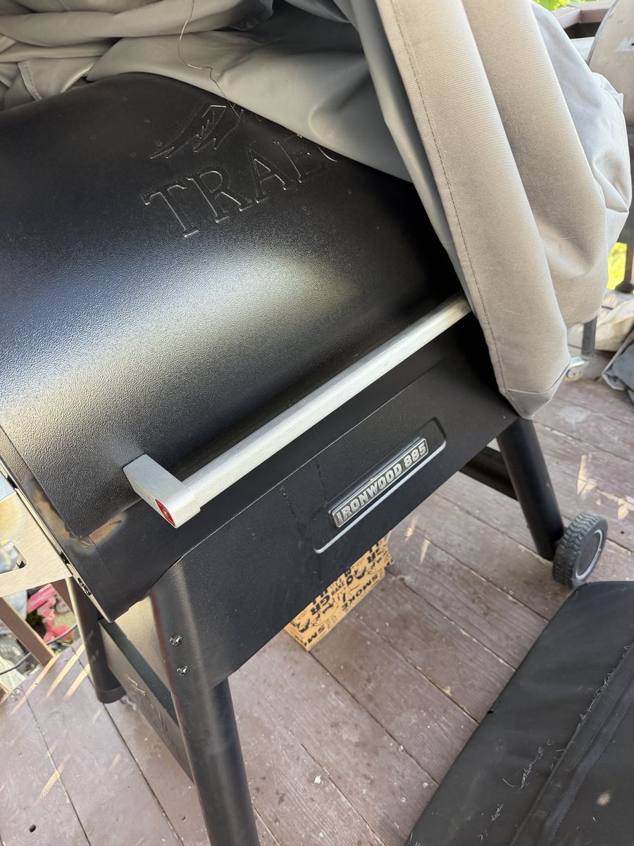 TREAGER smoker