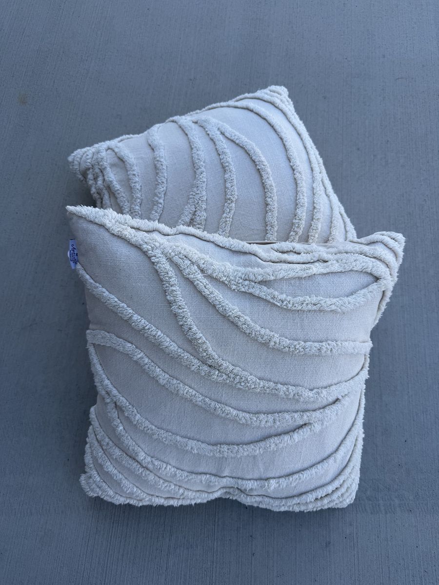 Set of 2 Cream Throw Pillows