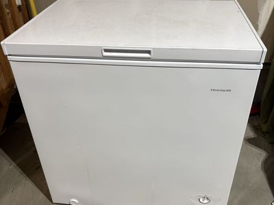 Frigidaire 5.0 cu ft Chest Freezer - White, Compact Storage Solution