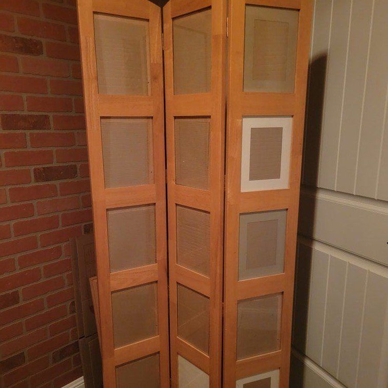 Folding picture display