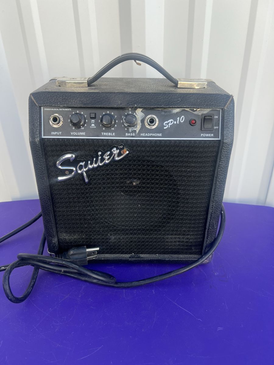Squier SP-10 Guitar Amplifier - Compact Practice Amp with Headphone Out