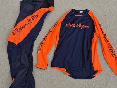 Troy Lee riding gear 34" pants and large jersey