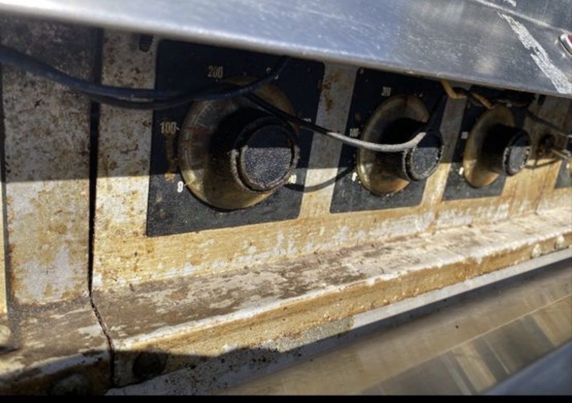 Main image 3