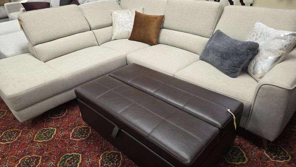 ️NEW 2-Piece Power Reclining Sectional in Beige
