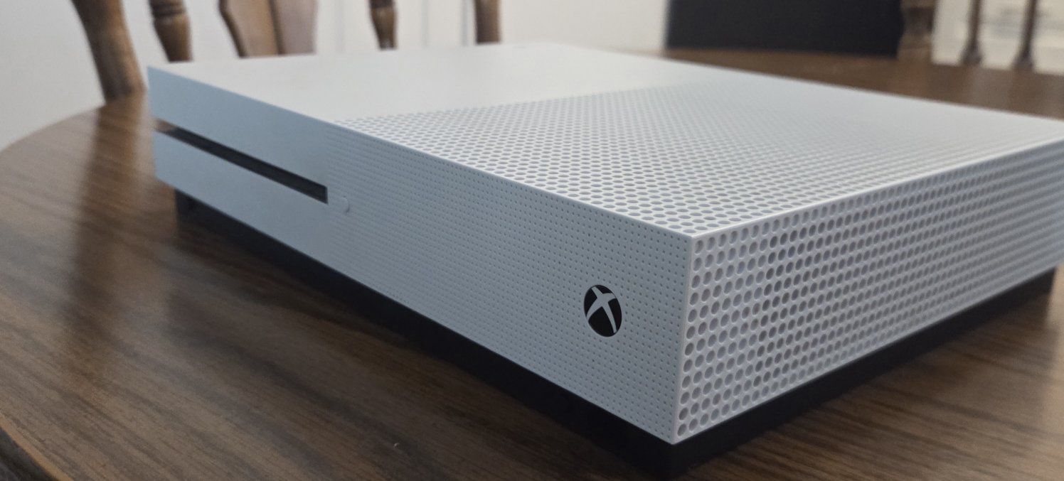 Xbox One S 1TB White Console - Digital Gaming System, Excellent Condition