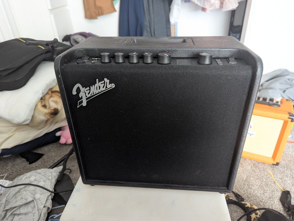 Fender Mustang LT25