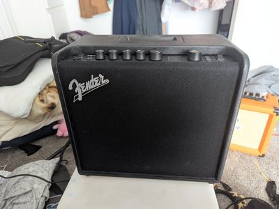 Fender Mustang LT25