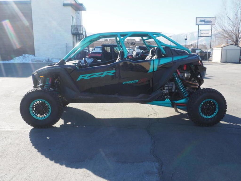 2025 POLARIS RZR Pro R 4 Ultimate Black Crystal /