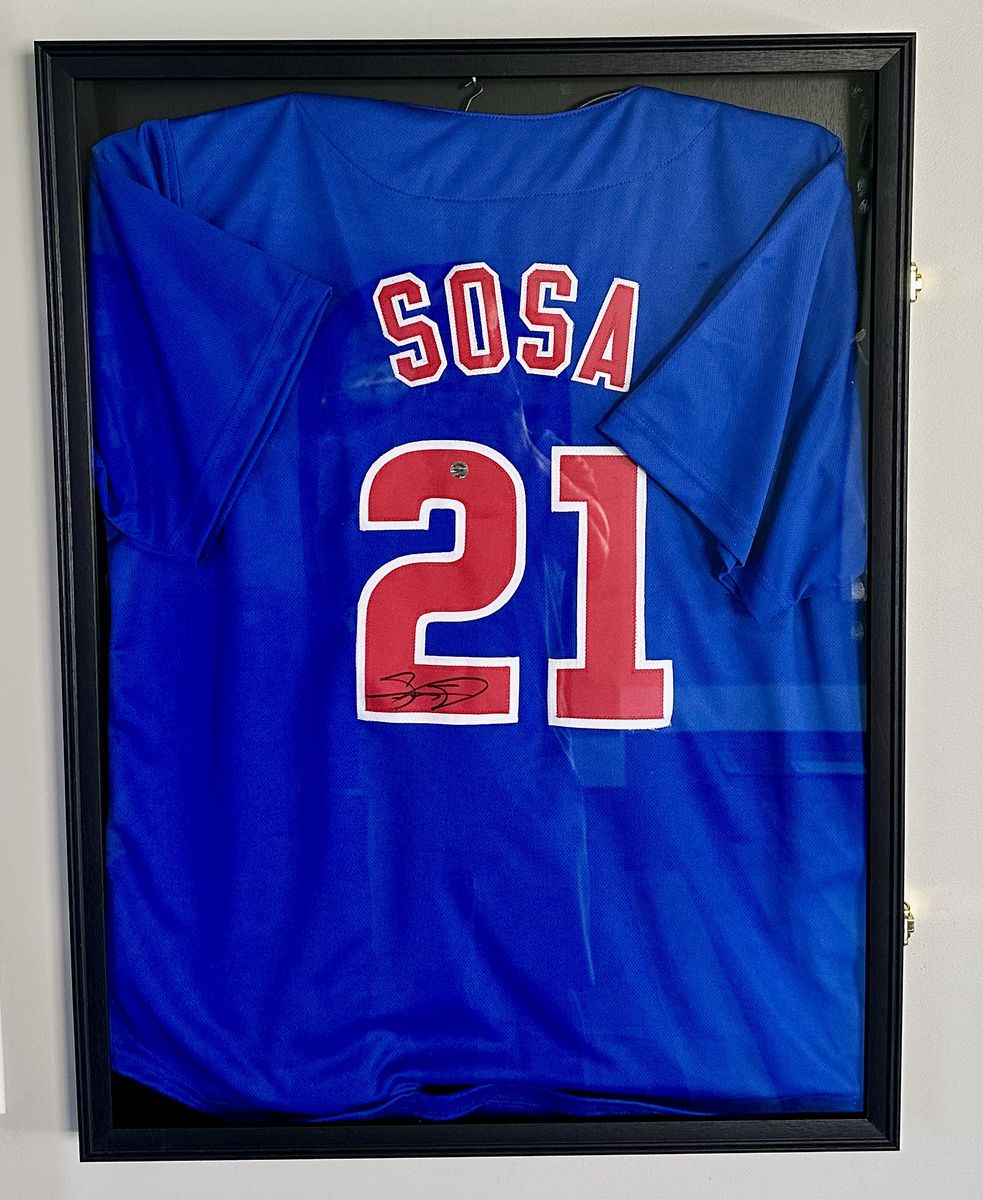 Sammy Sosa Signed Chicago Cubs Jersey Framed