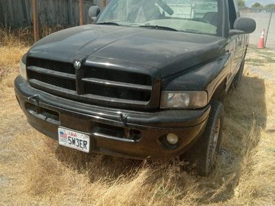 2000 Dodge 4x4 for parts