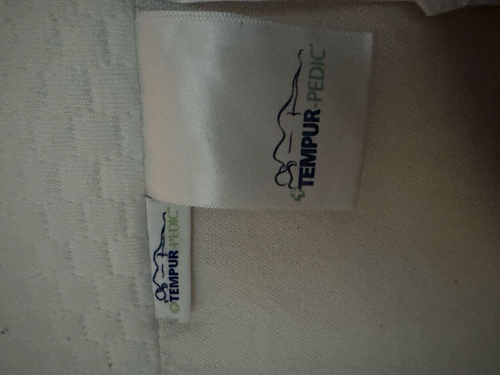Tempur-Pedic Memory Foam Mattress Topper. Queen
