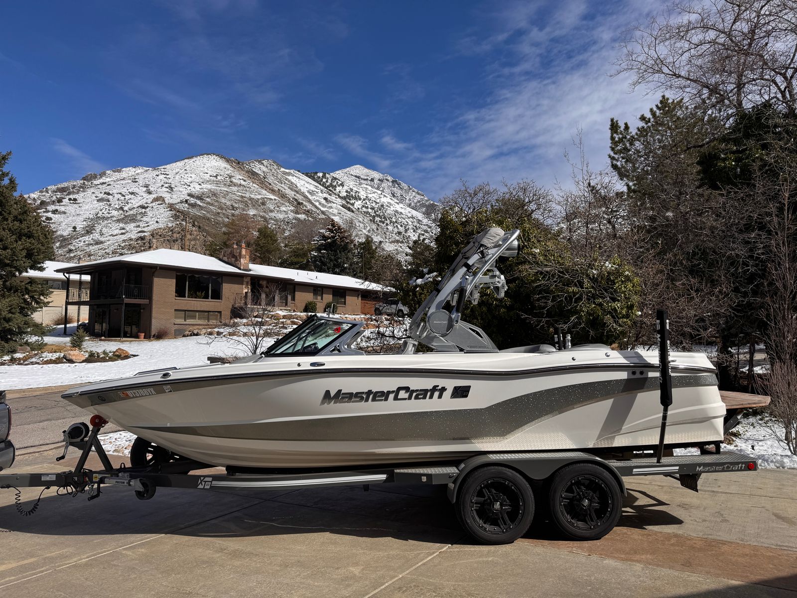 2017 MasterCraft XT23 - Great Condition!