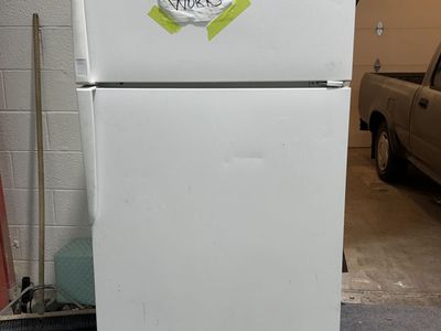 Free Fridge - Works