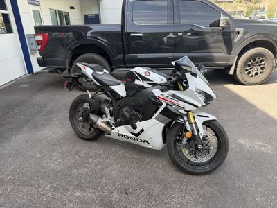 2025 Honda CBR1000RR Sport Motorcycle - White/Black