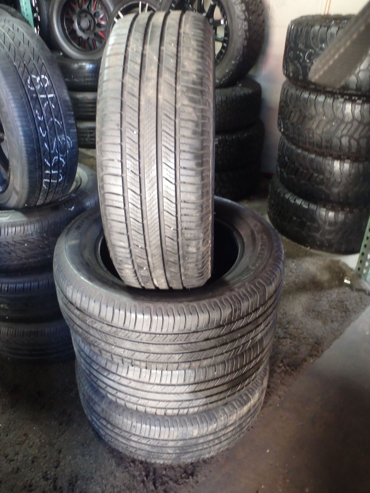 245/60R18 MICHELIN DEFENDER 2 SET OF USED TIRES