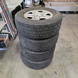 Excellent Set of 4 Pathfinder All-Terrain Tires 265/65 with 2007 Toyta Tundra Rims