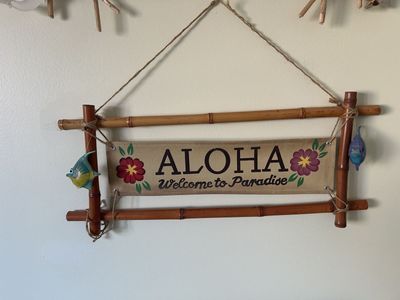 Tropical Bamboo “Aloha Welcome to Paradise” Wall Décor w/ Hanging Fish Accents