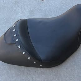 Saddlemen Touring Seat (Harley 2008–2023) – Like New, Used Once