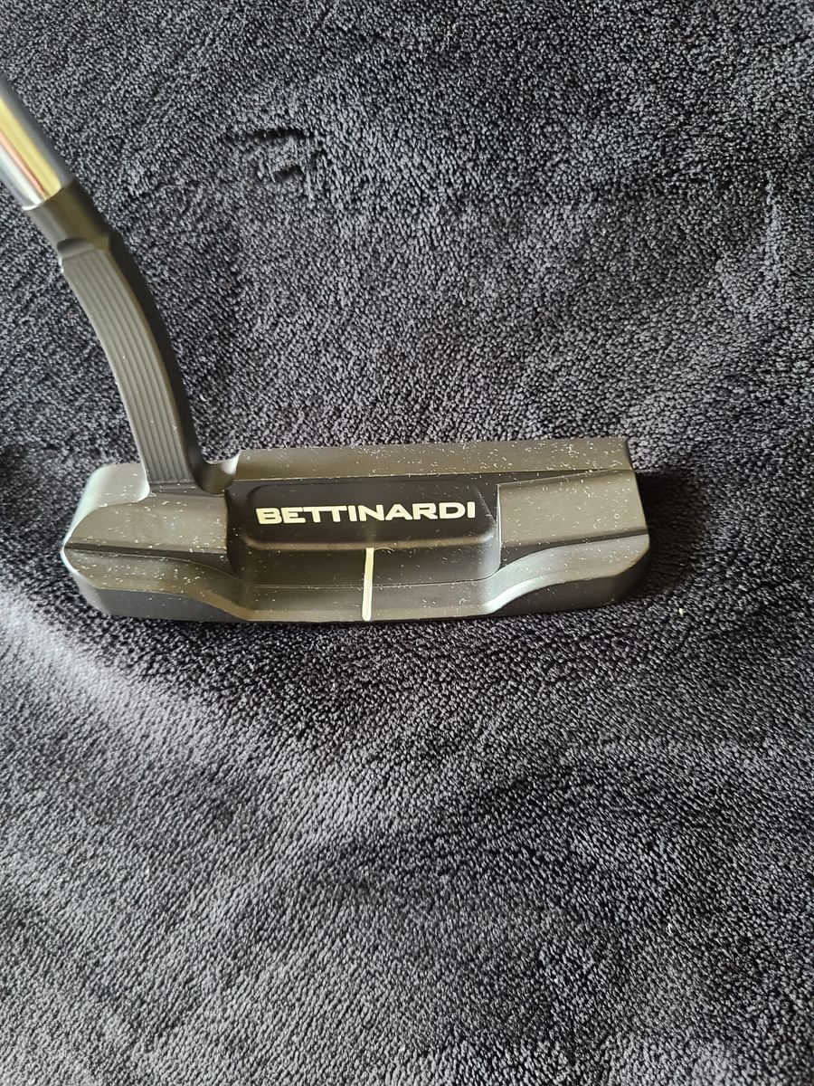 33" Bettinardi putter rh Scotty Cameron Titleist Ping TaylorMade