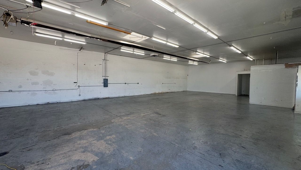 2800 Sq ft, Murray Shop Warehouse for Rent