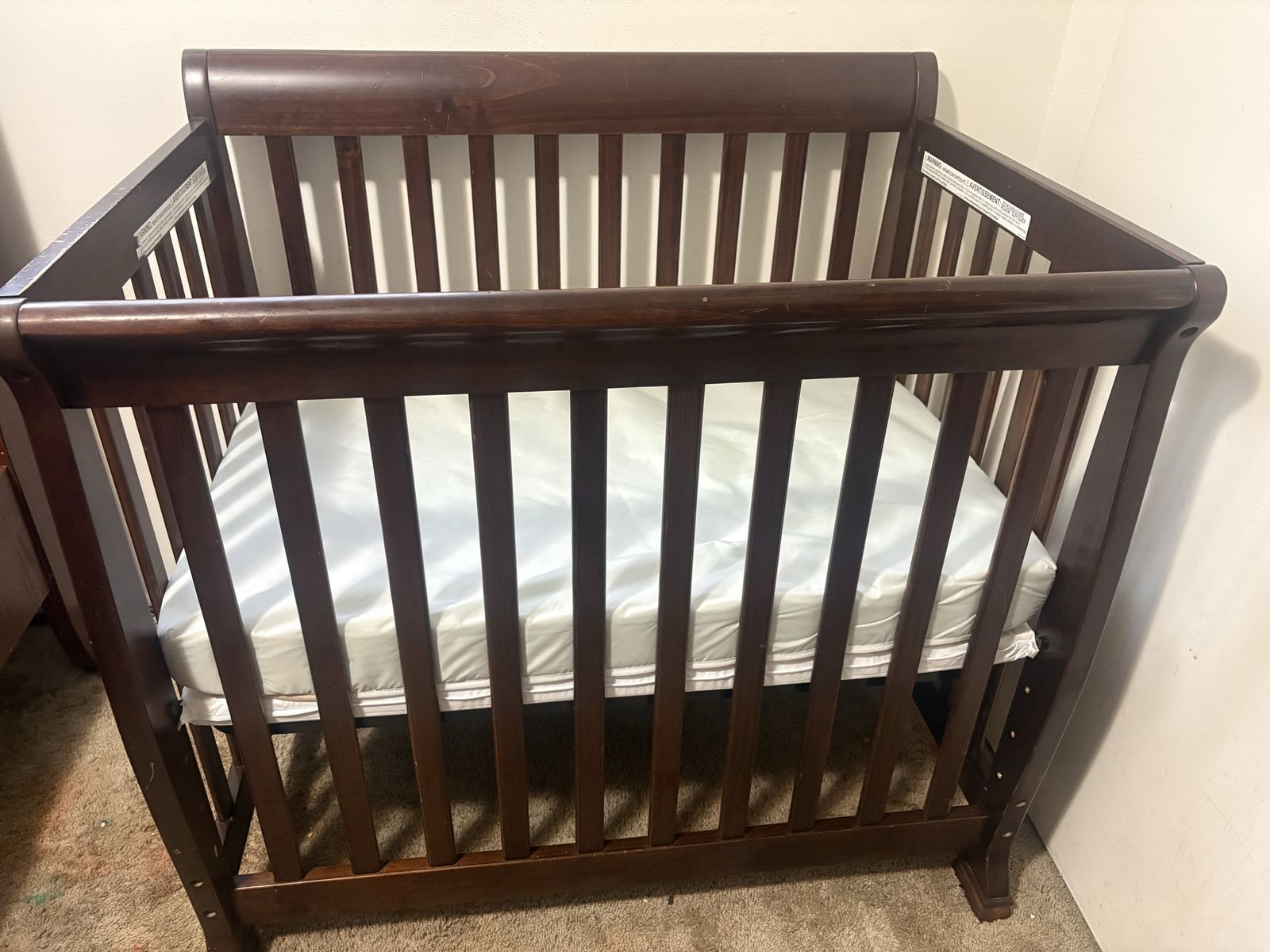 Baby crib